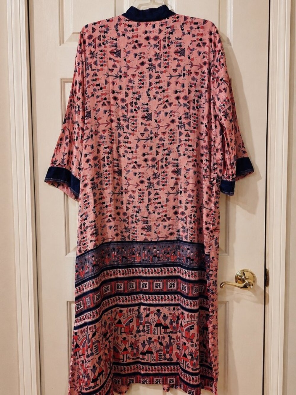 Handmade Women's Art Silk Floral Kimono Robe Lightweight Boho Cover Up - Picture 2 of 6